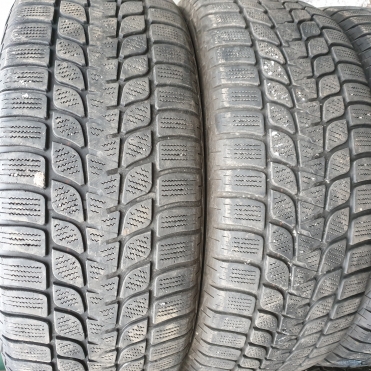 Bridgestone Blizzak LM-25 235/60R17 