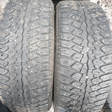 Uniroyal MS Nordic 215/55R16 