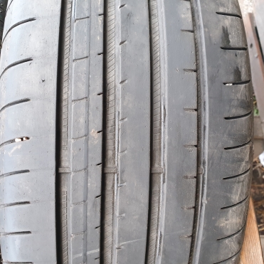 Goodyear Eagle F1 Asymmetric 3 225/45R18 