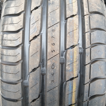 Nokian Hakka Blue 205/60R16 