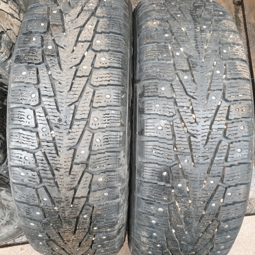 Nokian Hakkapeliitta 7 215/70R16 