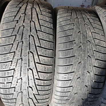 Nokian Hakkapeliitta R 235/50R18 