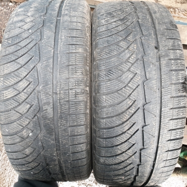 Michelin Pilot Alpin PA4 235/45R17 