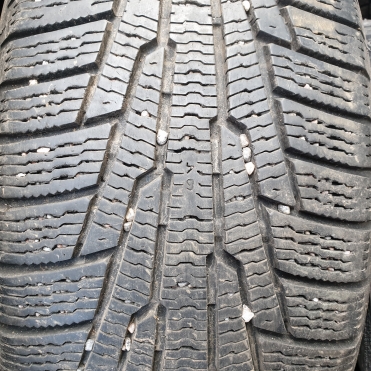 Nokian Hakkapeliitta R 215/50R17 