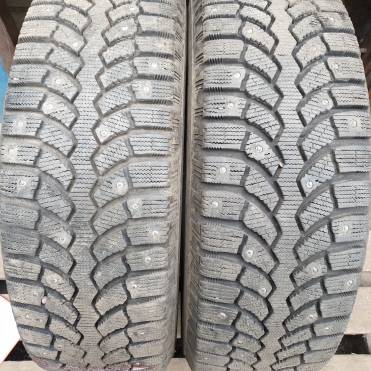 Bridgestone Blizzak Spike-01 195/65R15 