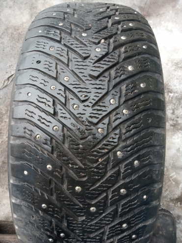 Nokian Hakkapeliitta 8 225/50R17 