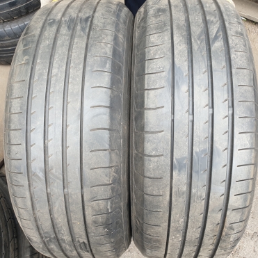 Yokohama Advan Sport V105 235/60R18 