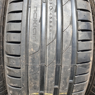 Nokian Hakka Z 235/40R18 