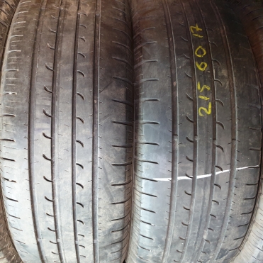 Goodyear EfficientGrip SUV 215/60R17 