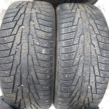 Nokian Hakkapeliitta R 235/55R17 