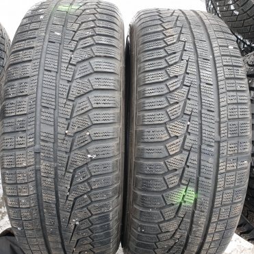 Hankook Winter i'cept evo2 SUV (W320A) 235/60R18 