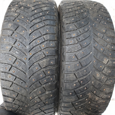 Michelin X-Ice North XIN4 215/55R17 