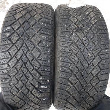 Continental ContiVikingContact 7 215/45R17 