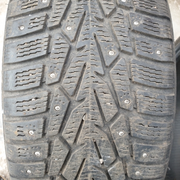 Nokian Hakkapeliitta 7 225/40R18 