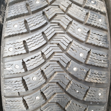 Michelin X-Ice North XIN2 215/55R17 