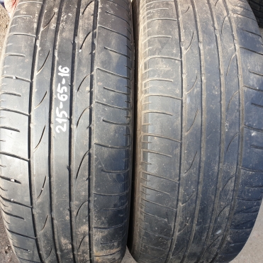 Bridgestone Dueler H/P Sport 215/65R16 