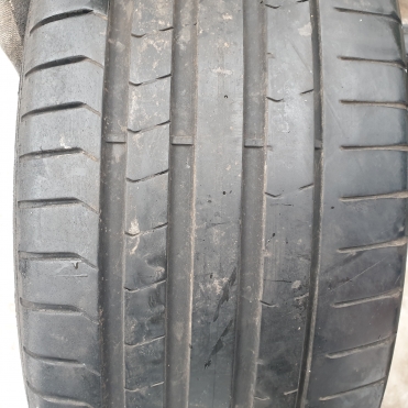 Pirelli P Zero New (Sport)RunFlat 245/45R20 