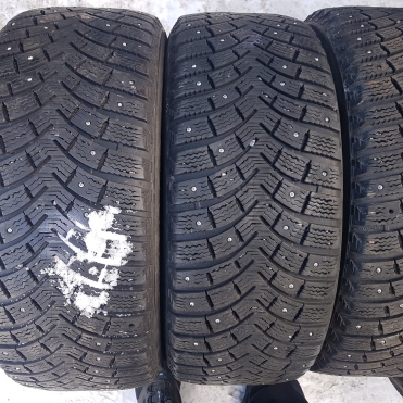 Michelin X-Ice North XIN2 215/55R16 