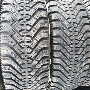 Goodyear Ultra Grip 500 195/65R15 