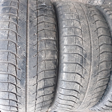 Michelin X-Ice Xi2 225/50R17 