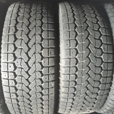 Yokohama Ice Guard F700Z 205/55R16 