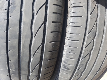 Bridgestone Turanza ER300 215/65R16 