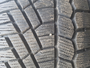 Continental ContiVikingContact 5 215/65R15 