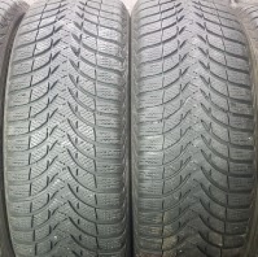 Michelin Alpin A4 215/55R16 