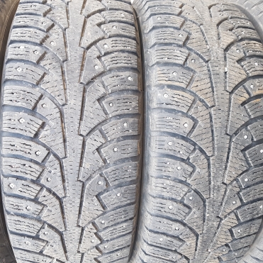 Nokian Hakkapeliitta 5 215/65R16 