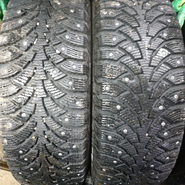 Nokian Hakkapeliitta 4 205/60R16 