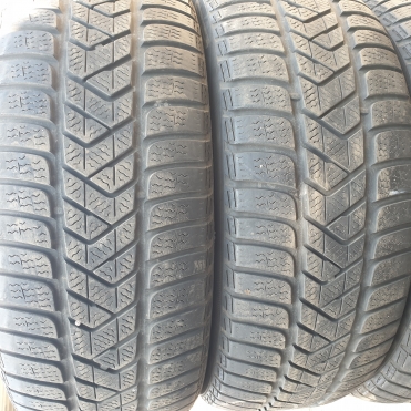 Pirelli Winter Sottozero 3 225/55R17 