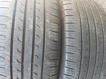 Goodyear EfficientGrip SUV 225/55R19 