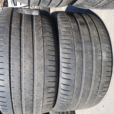 Pirelli P Zero 295/35R21 