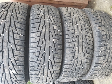 Nokian Hakkapeliitta R 215/65R16 