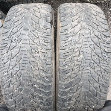 Nokian Hakkapeliitta R2 215/60R16 