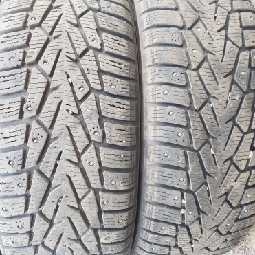 Nokian Hakkapeliitta 7 215/65R16 