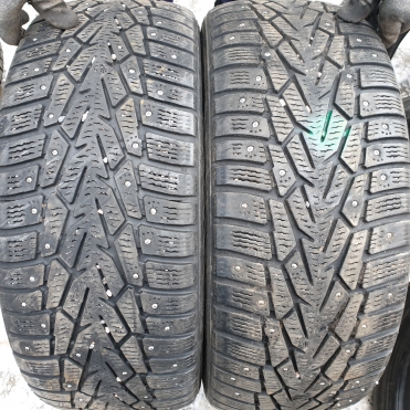 Nokian Hakkapeliitta 7 215/55R17 