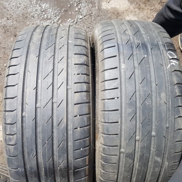 Nokian Hakka Black XL 255/35R20 