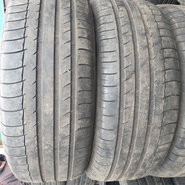 Michelin Latitude Sport 235/55R19 