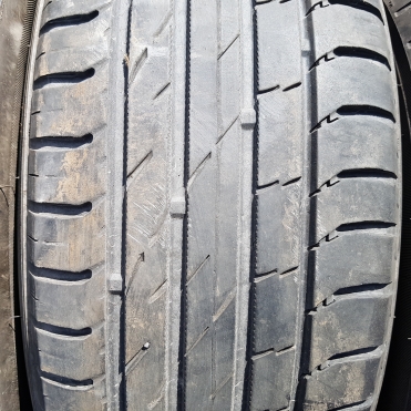 Nokian Z Line 205/60R16 