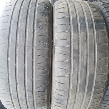 Nokian Hakka V 215/60R16 