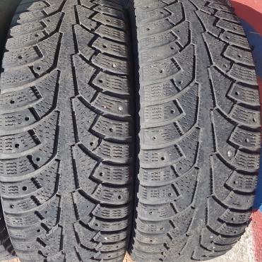 Nokian Nordman 5 215/55R17 