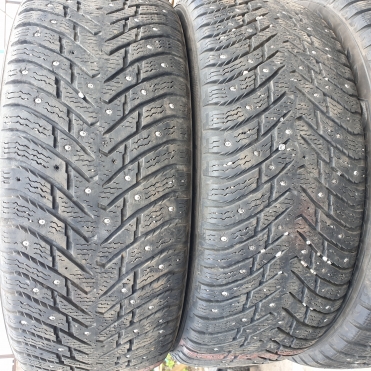 Nokian Hakkapeliitta 8 225/60R16 