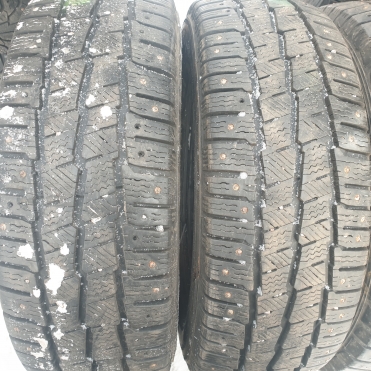 Michelin Agilis X-ICE North 235/65R16 C 